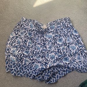 H and m flowy shorts